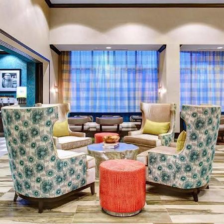 Hampton Inn & Suites By Hilton Atlanta Perimeter ダンウッディ エクステリア 写真