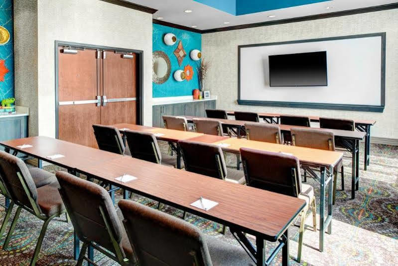 Hampton Inn & Suites By Hilton Atlanta Perimeter ダンウッディ エクステリア 写真