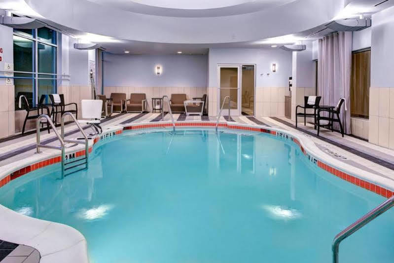 Hampton Inn & Suites By Hilton Atlanta Perimeter ダンウッディ エクステリア 写真