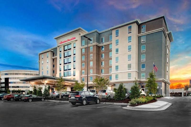 Hampton Inn & Suites By Hilton Atlanta Perimeter ダンウッディ エクステリア 写真