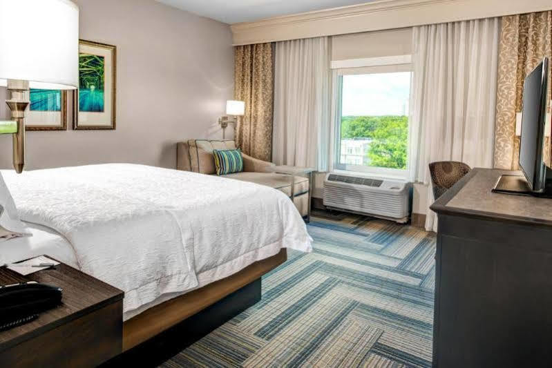 Hampton Inn & Suites By Hilton Atlanta Perimeter ダンウッディ エクステリア 写真