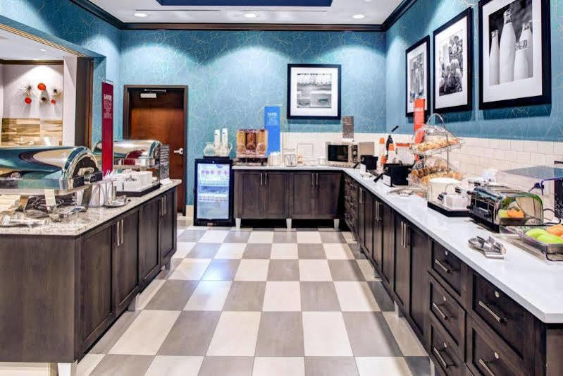 Hampton Inn & Suites By Hilton Atlanta Perimeter ダンウッディ エクステリア 写真